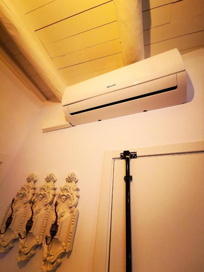 Charming Portuguese Style Apartment, For Rent "Vida A Portuguesa", "Amendoa Or Limao" Alojamento Local Portimao Bagian luar foto