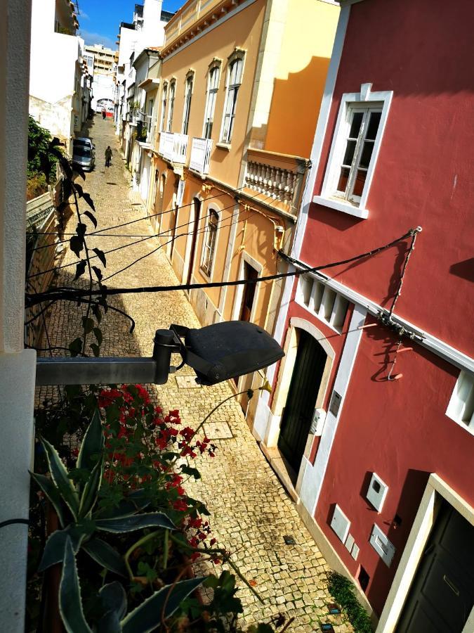 Charming Portuguese Style Apartment, For Rent "Vida A Portuguesa", "Amendoa Or Limao" Alojamento Local Portimao Bagian luar foto