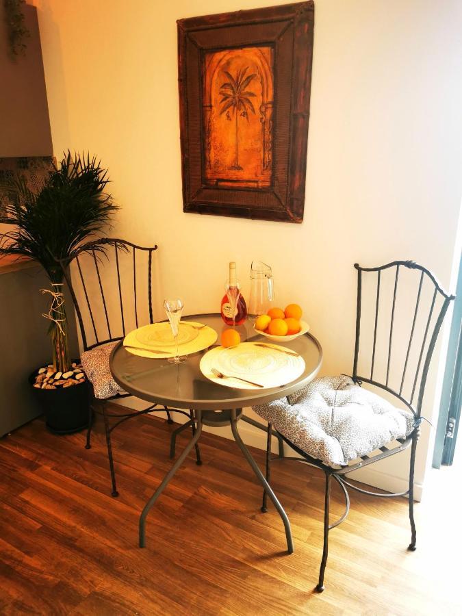 Charming Portuguese Style Apartment, For Rent "Vida A Portuguesa", "Amendoa Or Limao" Alojamento Local Portimao Bagian luar foto