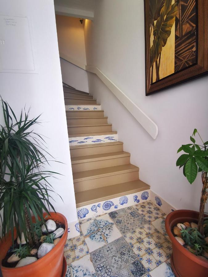 Charming Portuguese Style Apartment, For Rent "Vida A Portuguesa", "Amendoa Or Limao" Alojamento Local Portimao Bagian luar foto