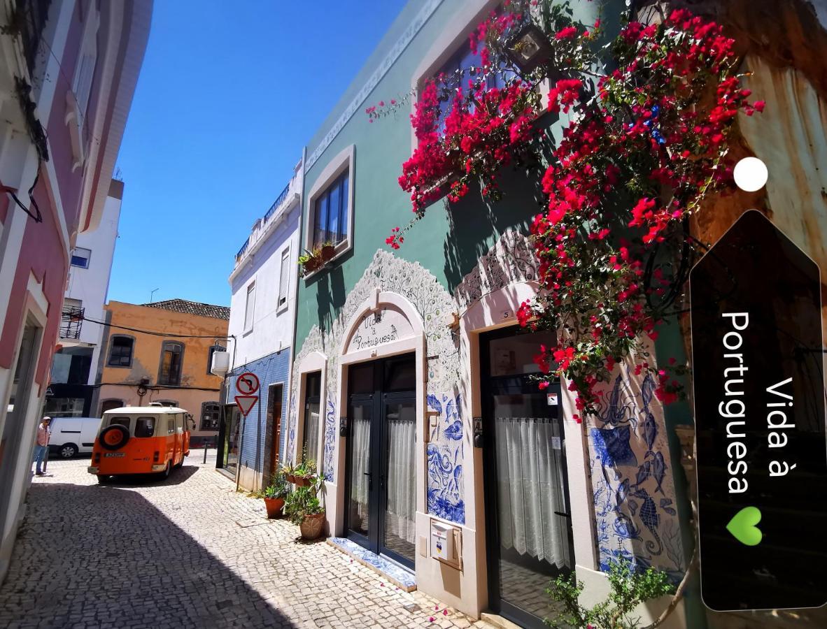 Charming Portuguese Style Apartment, For Rent "Vida A Portuguesa", "Amendoa Or Limao" Alojamento Local Portimao Bagian luar foto